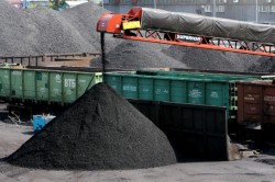 Россия прекратила поставки угля на Украину