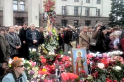 Европарламент требует от Яценюка отчета по Одессе