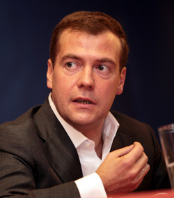 Медведев модернизирует армию