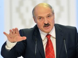 Александр Лукашенко: «Не будет здесь “голубизны” и прочего, пока я президент» Александр Лукашенко: «Не будет здесь “голубизны” и прочего, пока я президент»