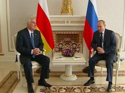 Путин встретился с главой РЮО Путин встретился с главой РЮО