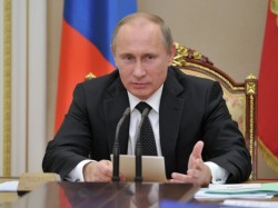 Путин начал серию военных совещаний