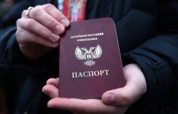 Сбербанк «признал» паспорта ДНР и ЛНР