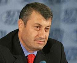 Кокойты уволил министра финансов Кокойты уволил министра финансов