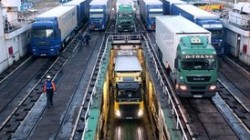 Минтранс решил пустить грузовики в обход Польши