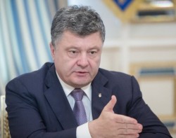 Порошенко поручил подсчитать убытки от потери Крыма