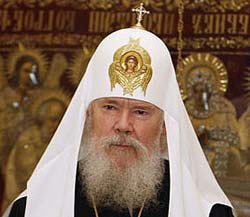 Медведев поздравил Алексия II с днем интронизации Медведев поздравил Алексия II с днем интронизации