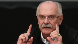 Михалков: «Ельцин центр» разрушает национальное самосознание детей Михалков: «Ельцин центр» разрушает национальное самосознание детей