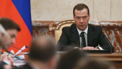 Дмитрий Медведев – российским аграриям: «Не бойтесь, никто санкции не отменит» Дмитрий Медведев – российским аграриям: «Не бойтесь, никто санкции не отменит»