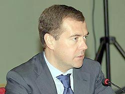 Медведев осваивает Магадан