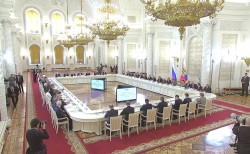Владимир Путин: манипуляция историей ведёт к разобщению народов Владимир Путин: манипуляция историей ведёт к разобщению народов