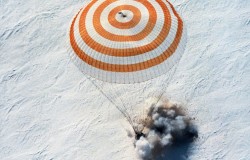 Очередной экипаж МКС вернулся на Землю Очередной экипаж МКС вернулся на Землю