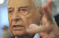 Любимов покинул Таганку Любимов покинул Таганку