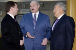 Таможенный союз поделили на троих Таможенный союз поделили на троих
