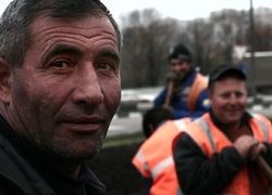 Мигрантов заставят учить русский язык Мигрантов заставят учить русский язык
