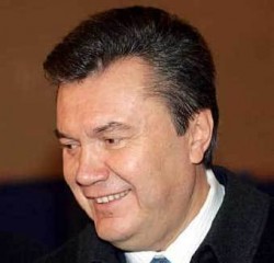 Янукович обхитрил оппозицию Янукович обхитрил оппозицию