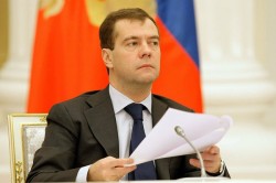 Медведев произвел кадровые перестановки в армии Медведев произвел кадровые перестановки в армии