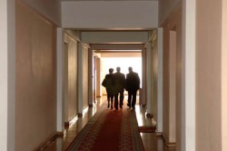 Чиновники будут тратить деньги тайно Чиновники будут тратить деньги тайно