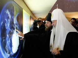 В Манеж, к Тихвинской… В Манеж, к Тихвинской…