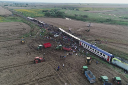 В Турции потерпел крушение пассажирский поезд