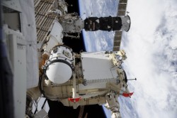 Роскосмос скорректировал орбиту МКС Роскосмос скорректировал орбиту МКС