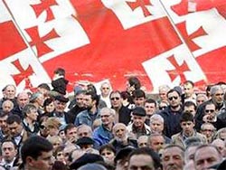 Грузины начали свержение Саакашвили Грузины начали свержение Саакашвили