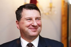 «Могильщики русских школ» «Могильщики русских школ»