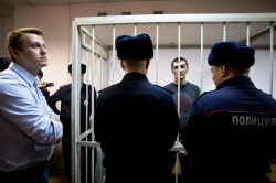 Братьям Навальным дали срок 