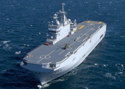 Российский «Мистраль» спустили на воду Российский «Мистраль» спустили на воду