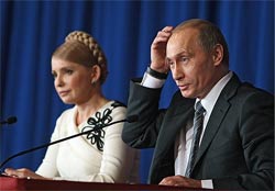 Задушить Россию в горячих объятиях Задушить Россию в горячих объятиях