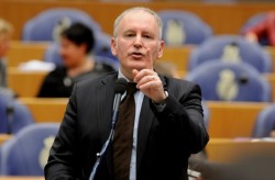 Голландия приютит российских геев Голландия приютит российских геев