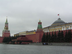 Зима не торопится остудить Москву Зима не торопится остудить Москву