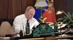 Путин уволил 15 генералов Путин уволил 15 генералов