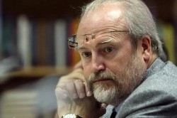 Владимир Хотиненко: «Испытание революцией Россия преодолела» Владимир Хотиненко: «Испытание революцией Россия преодолела»