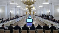 Владимир Путин: прежде всего - развитие реального сектора Владимир Путин: прежде всего - развитие реального сектора