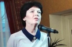 Где небо над полем нависло, и дождь размочил колею… Где небо над полем нависло, и дождь размочил колею…
