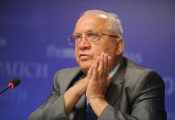 Ректор МГУ назвал недостатки ЕГЭ Ректор МГУ назвал недостатки ЕГЭ
