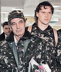 Как Киев русских моряков «отблагодарил» Как Киев русских моряков «отблагодарил»