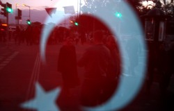 Сбившие российский Су-24 пилоты арестованы Сбившие российский Су-24 пилоты арестованы