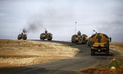 Турция приостановила переброску военных в Ирак
