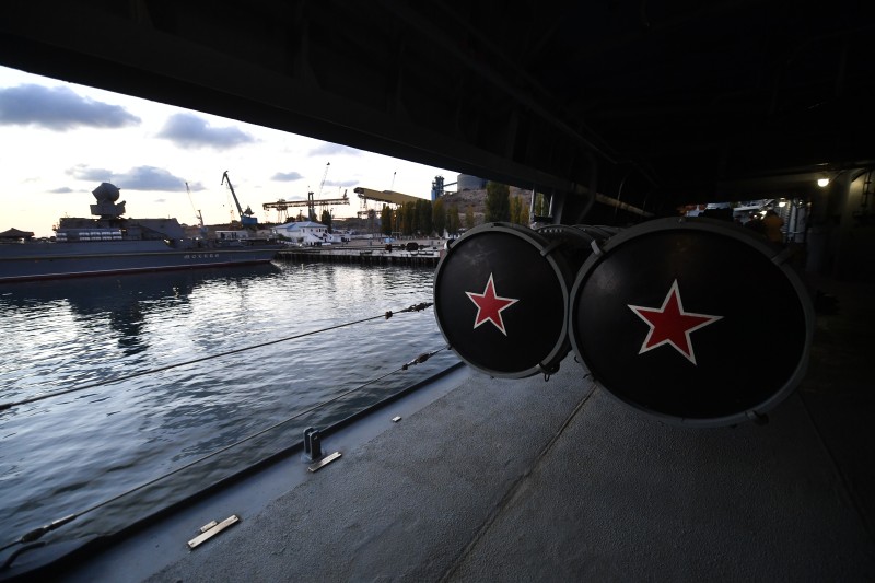 В небесах, под водой и на суше