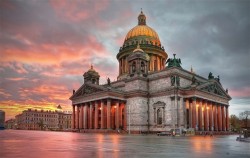 В РПЦ назвали правовым нонсенсом референдум о судьбе Исаакия В РПЦ назвали правовым нонсенсом референдум о судьбе Исаакия