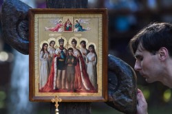 По России идет крестный ход в память о Романовых По России идет крестный ход в память о Романовых