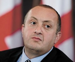 Президент Грузии считает необходимым диалог с Россией Президент Грузии считает необходимым диалог с Россией