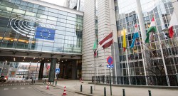 Европарламент поддержал идею лишить Польшу голоса в Совете ЕС Европарламент поддержал идею лишить Польшу голоса в Совете ЕС