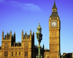 В британском парламенте призвали к диалогу с Россией В британском парламенте призвали к диалогу с Россией