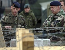 В Косово ранен офицер НАТО