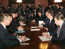 Медведев предложил созвать газовый саммит