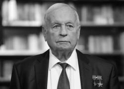 Умер космонавт Виктор Горбатко Умер космонавт Виктор Горбатко