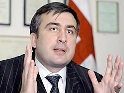 Саакашвили пытается зацепиться за НАТО